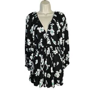 Topshop NWT Romper Floral Tie back V Neck Long Sleeve Size 4-6 Linen Pockets‎